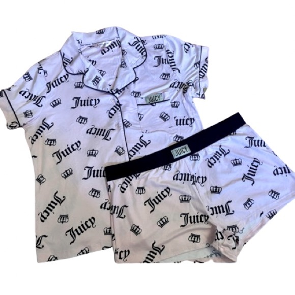 NEW Juicy Couture Pink Button Up Shirt And Shorts Pajama Set Size Medium - Picture 7 of 14